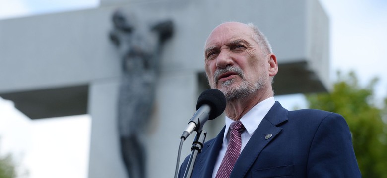 Macierewicz o Wałęsie: To jeden z najgroźniejszych agentów bezpieki