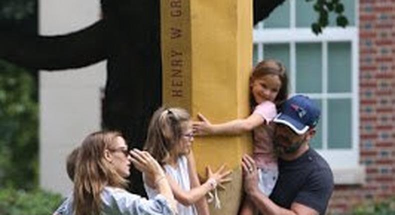 Ben Affleck, Jennifer Garner and their kids