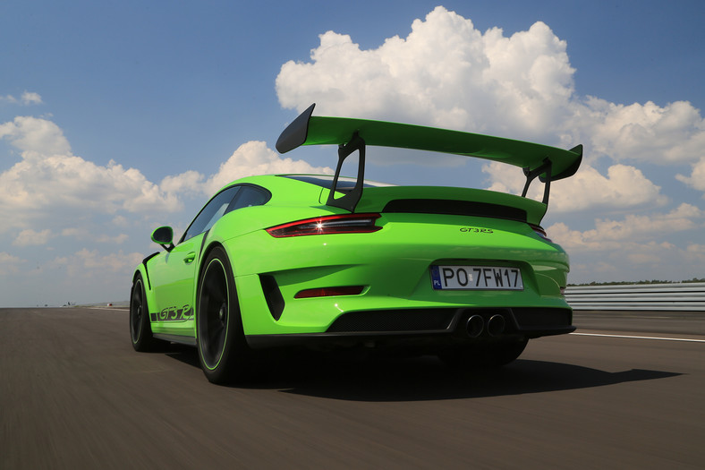 Porsche 911 GT3 RS - czysty obłęd