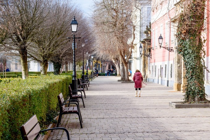 Eltűnt egy 12 éves kisfiú Vácon, a vasútállomáson találták meg a biciklijét