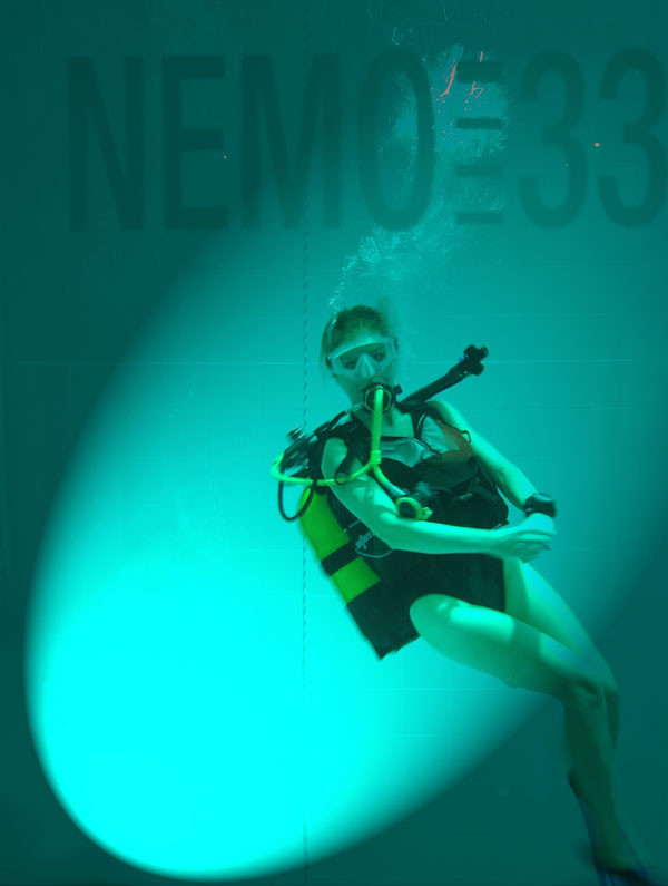 Nemo 33