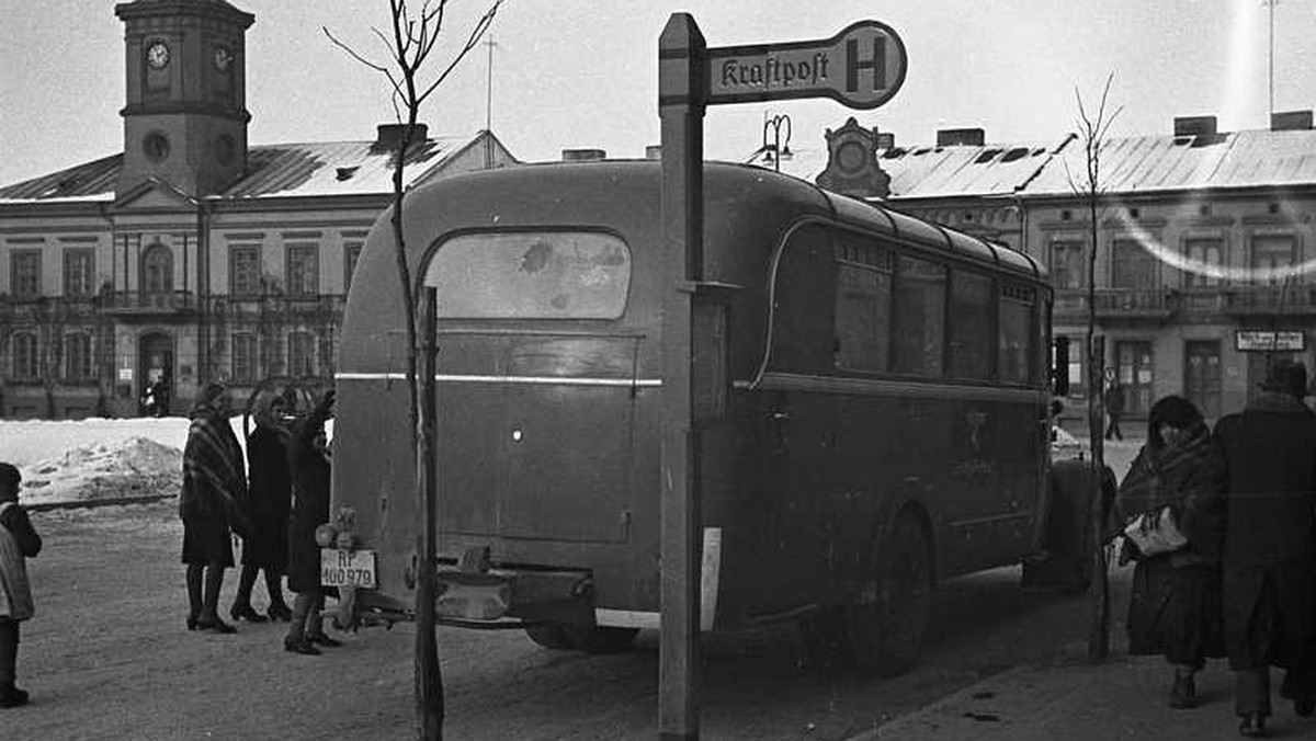 Przy współpracy Instytutu Pamięci Narodowej z miastem Turek (woj.wielkopolskie) został wydany drugi tom albumu "Archiwum Igły". Album zawiera 400 niepublikowanych dotąd zdjęć dokumentujących życie mieszkańców Turku w latach 1941-1943.