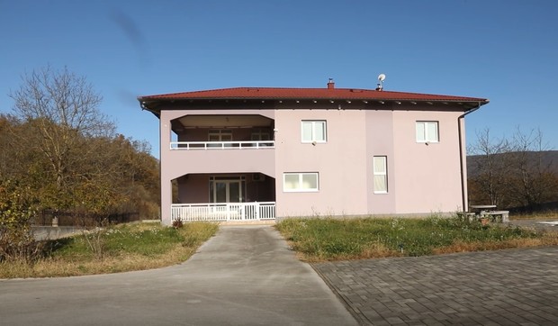 Asminova vila od 700.000 evra