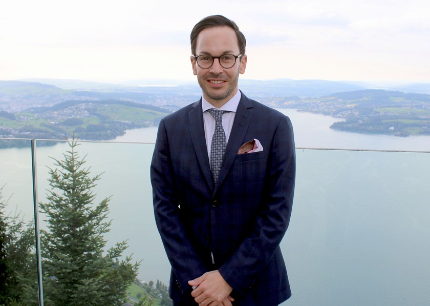 Sven Flory (33 ans) est Director of Sales & Marketing au Bürgenstock Resort.