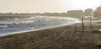 Makabra na plaży! Nudysta wściekł się na ekshibicjonistę za nieprzyzwoite zachowanie! Jeden z nich był myśliwym i miał przy sobie broń...