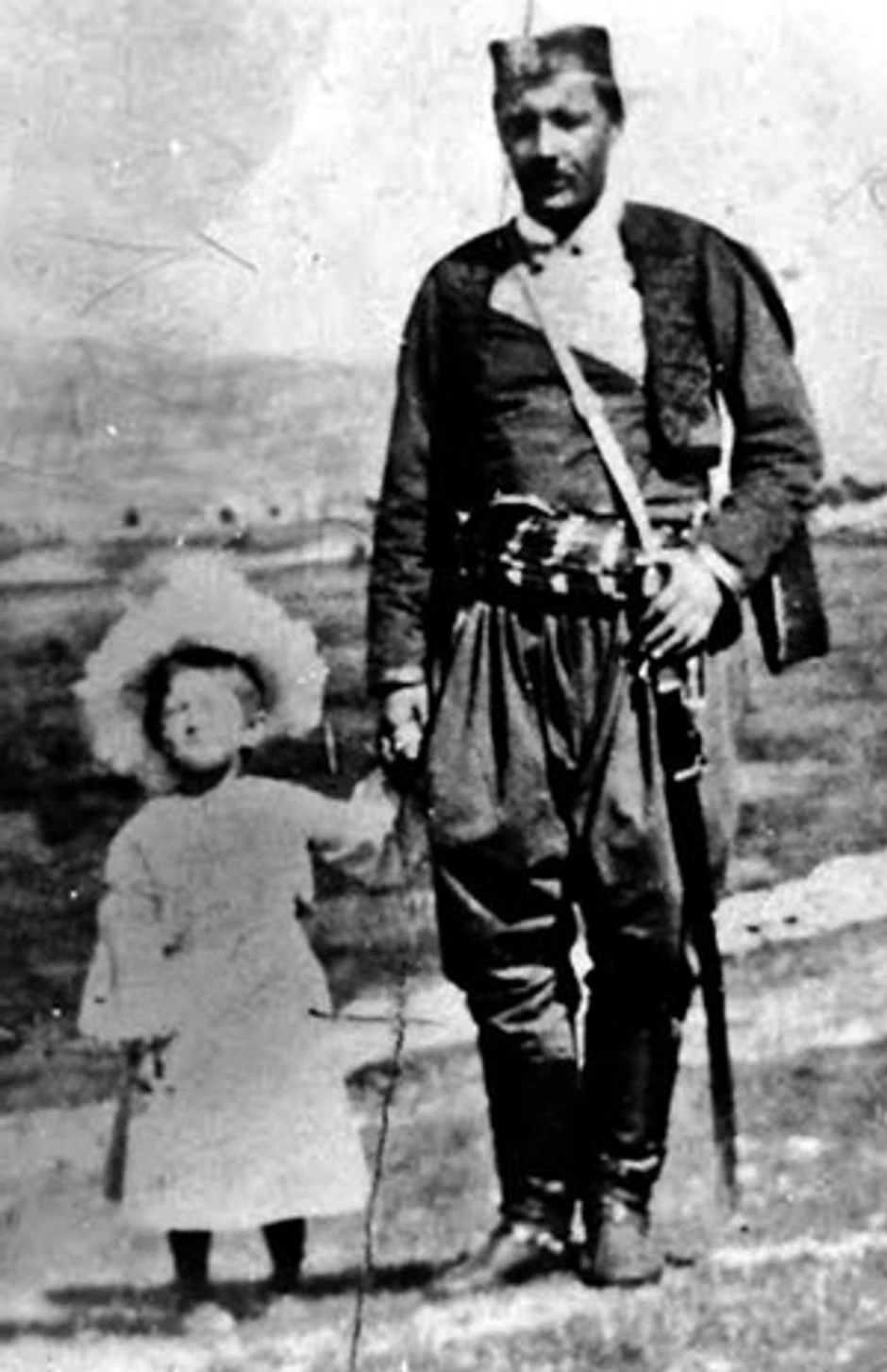 Serdar Janko sa ćerkom Vasilijom koju je poveo u bitku