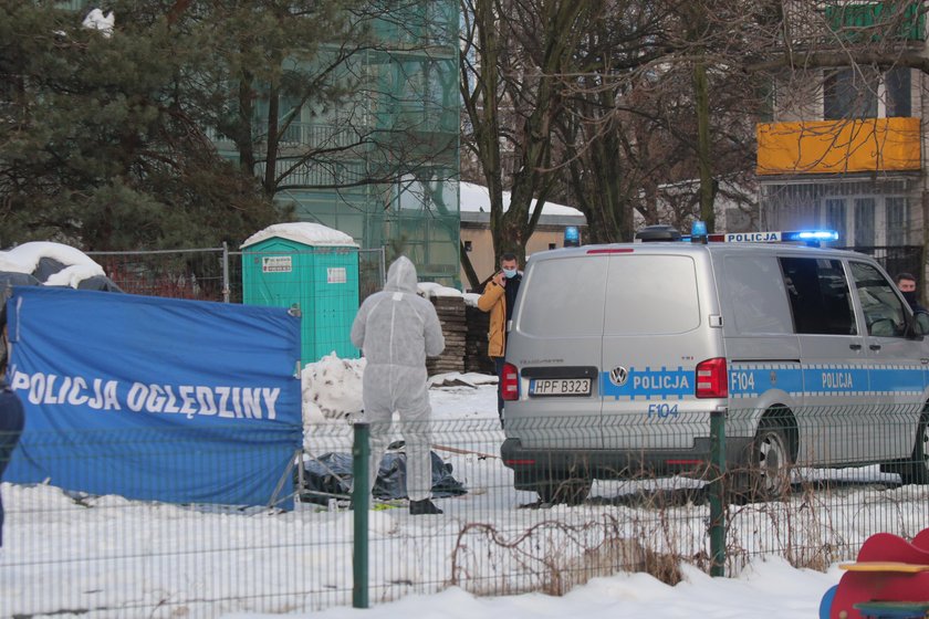 Zabójstwo w biały dzień. Policjanci zatrzymali podejrzanego o zbrodnię na łódzkich Bałutach 