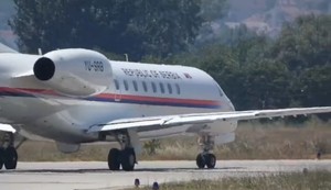 Poletanje aviona Vlade Srbije za Tivat