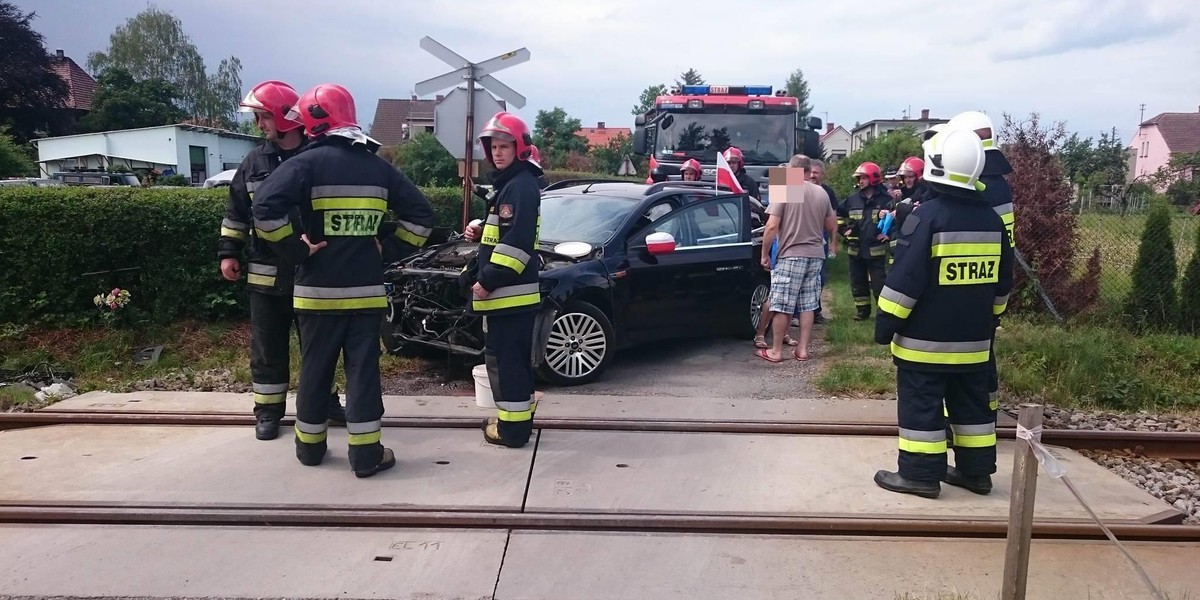 Kobieta wjechała pod pociąg