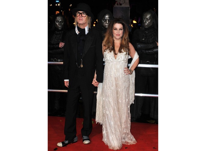 Córka Elvisa Presleya, Lisa Marie, z partnerem