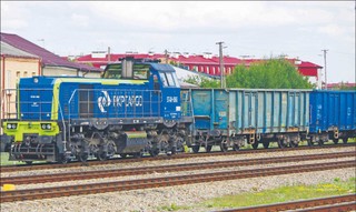 Jak przerzucić towary na tory? Rząd musi wesprzeć budowę bocznic i terminali intermodalnych [RAPORT]