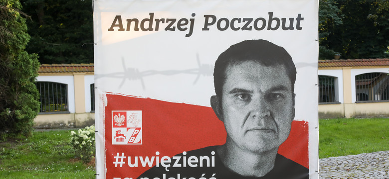 Polityczny proces Andrzeja Poczobuta w Białorusi. Wyrok w środę