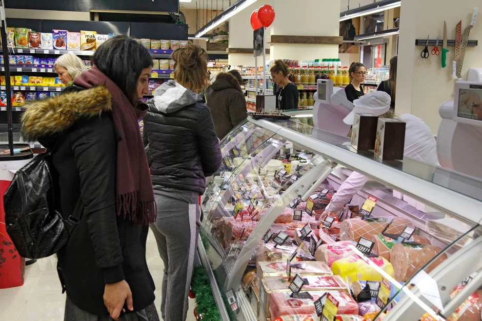 "U prodavnicu ljudi dođu i na "čašicu" razgovora"