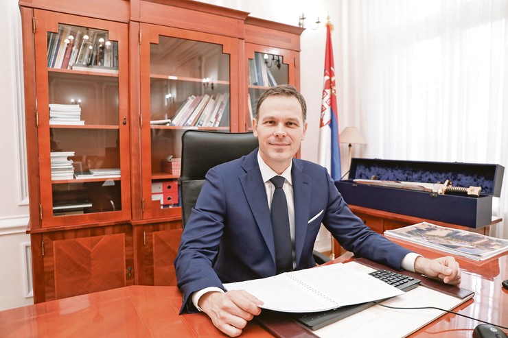 Siniša Mali