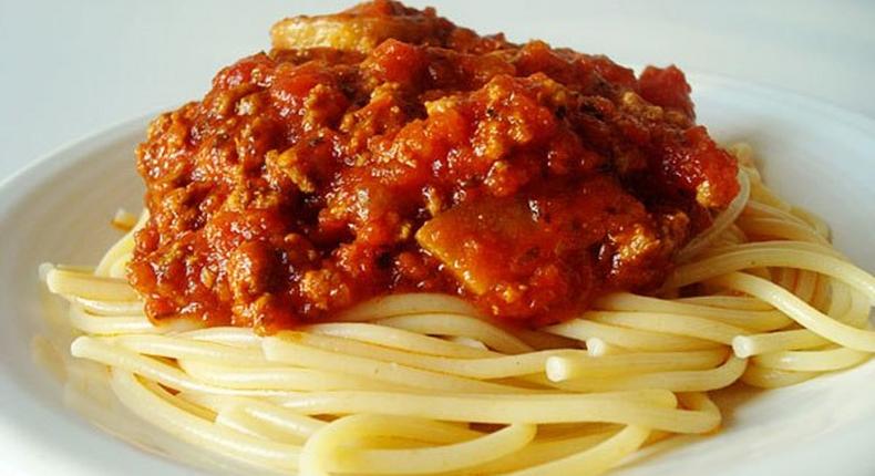 Spaghetti sauce with beef