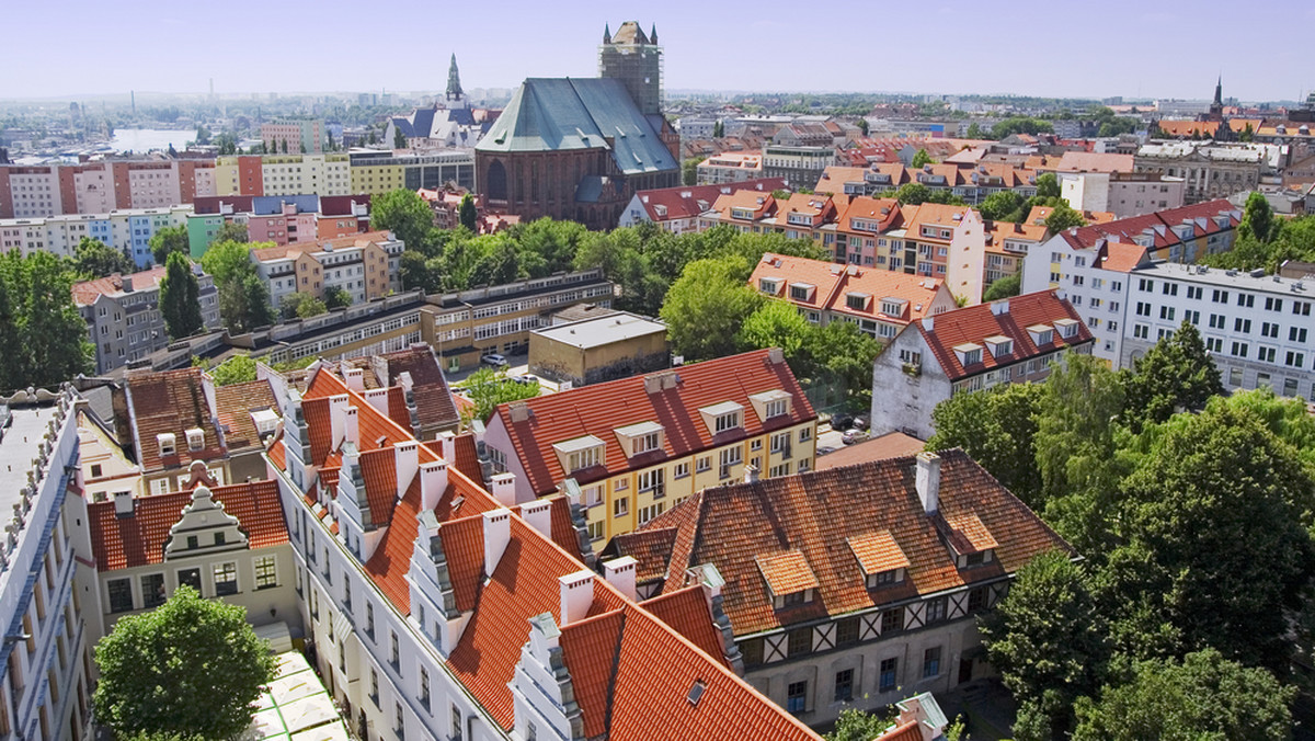 Ponad stu pracowników miasta Szczecin brało udział w szkoleniu, którego tematem było postępowanie w czasie ataku terrorystycznego. To efekt wydarzeń z różnych miast Europy – dowiedział się TVN24.