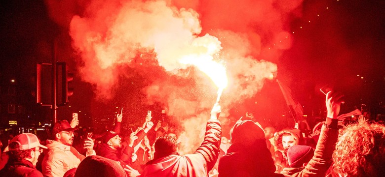 Armatki wodne i gaz łzawiący na ulicach Brukseli. Tak świętowali Marokańczycy