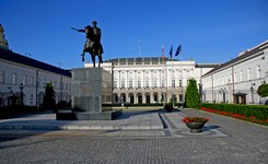 Kto kandydatem opozycji na prezydenta? Liczy się tylko dwóch kandydatów [SONDAŻ]