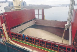 Ograniczony eksport wierzchołkiem góry lodowej problemów ukraińskich rolników