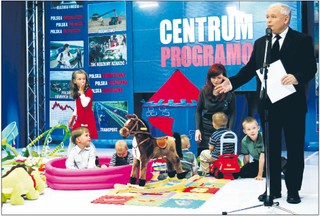 Tusk: Nie mam na przedszkola