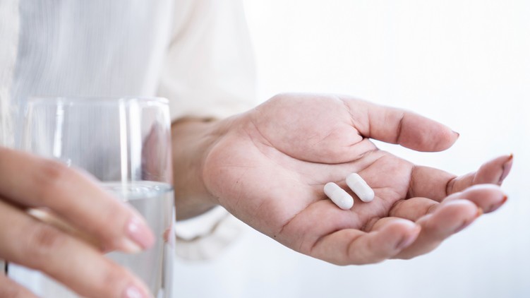 melyik probiotikum vehető be az antibiotikummal