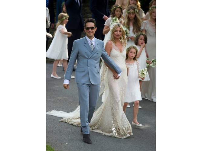 Kate Moss i Jamie Hince. Huczne przyjęcie = szczęśliwe małżeństwo?