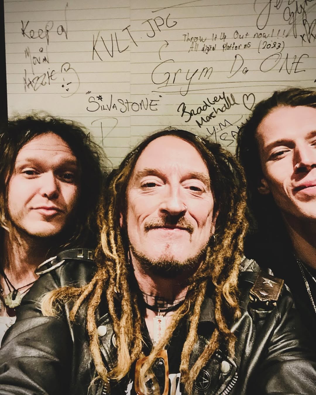 Anglický spevák a gitarista Ginger Wildheart. 