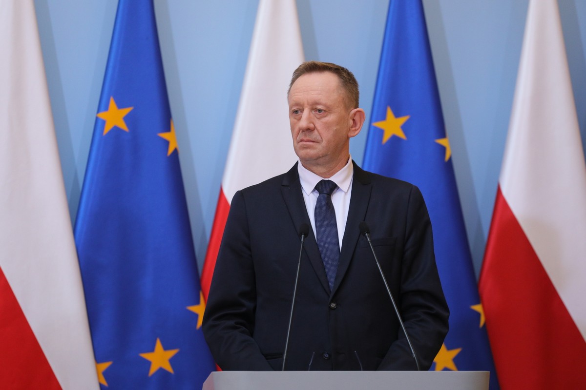 Warszawa, 21.04.2023. Minister rolnictwa i rozwoju wsi Robert Telus podczas konferencji prasowej w siedzibie Kancelarii Prezesa Rady Ministrów