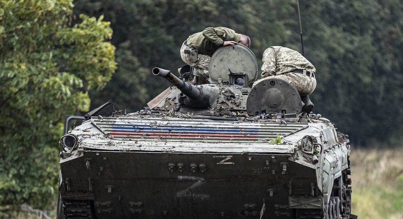 An abandoned Russian military tank left in the Ukrainian city of Balakliia after Russian Forces withdrew from the Kharkiv region on September 15, 2022.Metin Aktas/Anadolu Agency via Getty Images