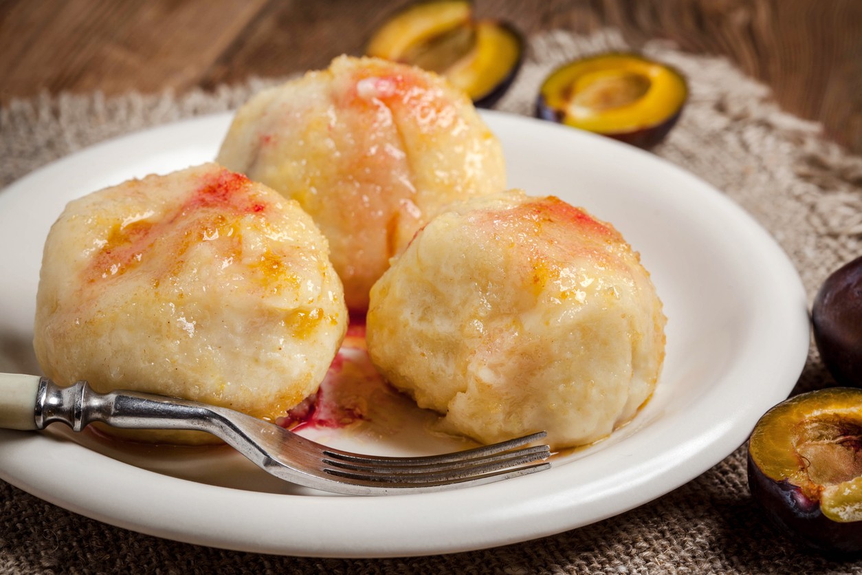 Opekance s vínom a medovým sirupom.