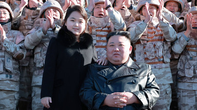 Kim Dzong Un pokazuje światu córkę, a ukrywa syna. "Zbyt chudy i blady"