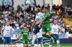 Gol kuriozum. Piłkarz Śląska strzelił z połowy boiska do... własnej bramki [WIDEO]