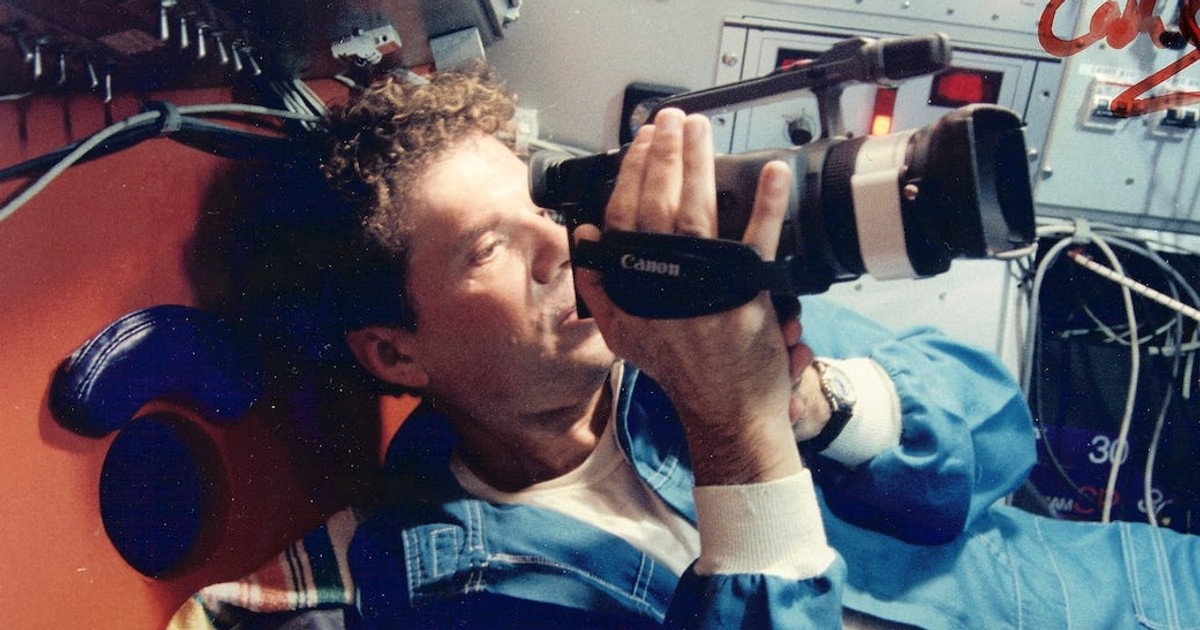 Scientist breaks down recounting nightmarish trip to visit Titanic