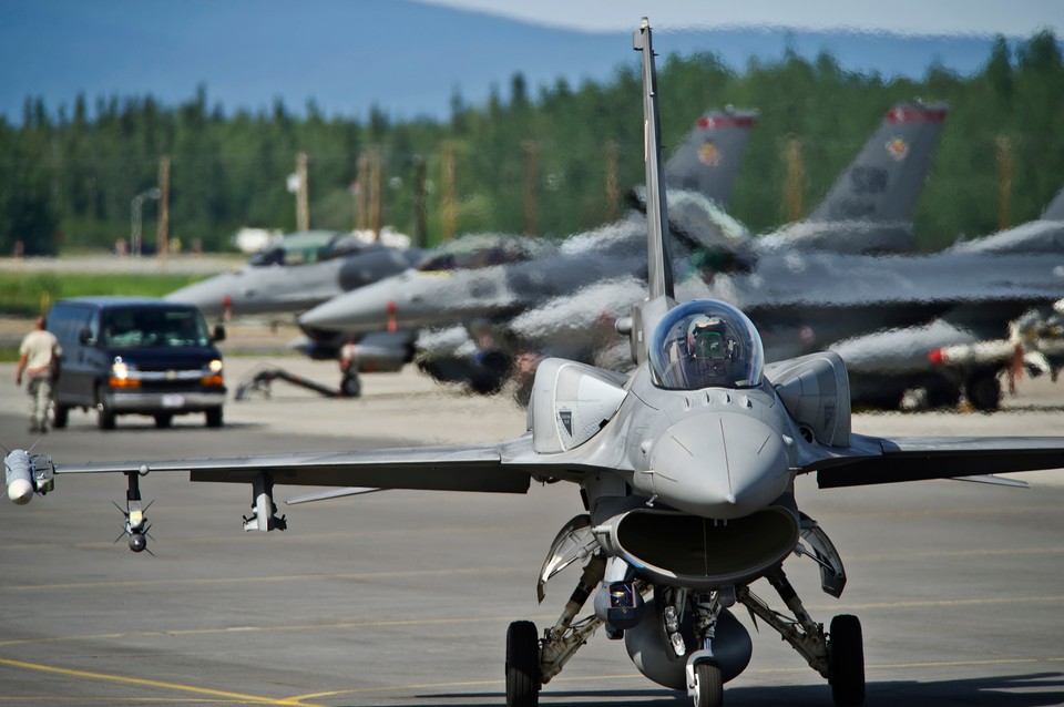 F-16, fot. Tech. Sgt. Micheal Holzworth/dvidshub.net