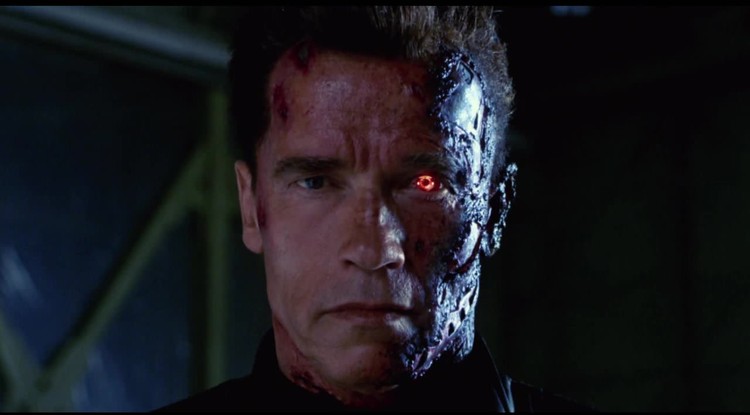 Arnold Schwarzenegger, mint a Terminátor!