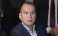 "Wszędzie w kraju będziemy mogli posłużyć się mObywatelem". Minister wskazuje jeden wyjątek