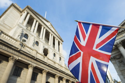 Bank Anglii podjął decyzję o stopach. Rośnie przewaga jednej opcji