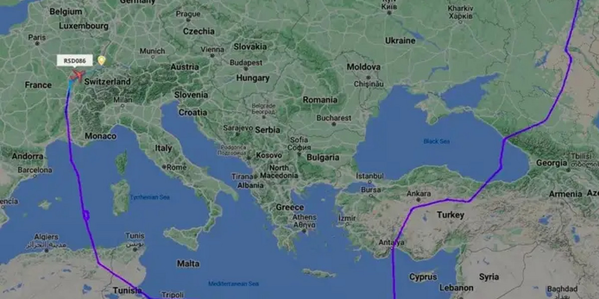 Rosyjski samolot rządowy leciał 9 godzin między Moskwą a Bazyleą w Szwajcarii