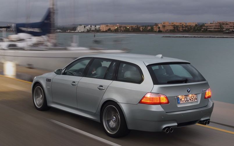 BMW M5 Touring E61