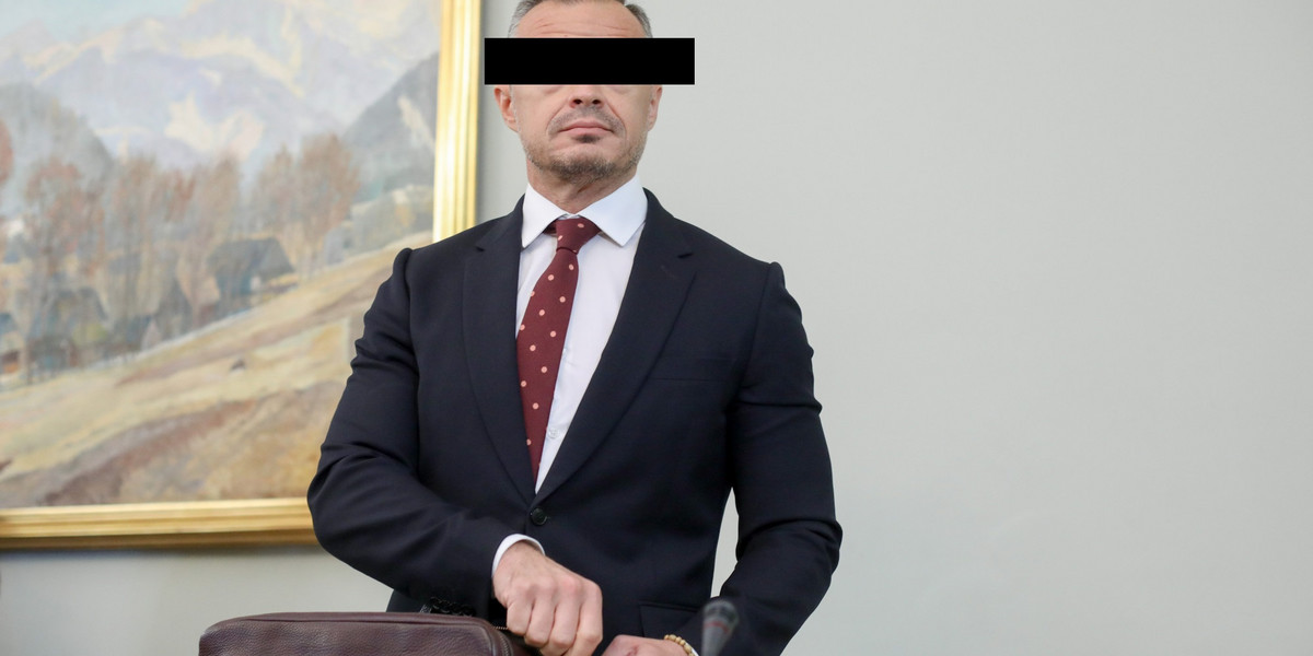 Były minister transportu Sławomir N. ma usłyszeć w prokuraturze sześć zarzutów dotyczących okresu, gdy kierował ukraińską agencją drogową Ukrawtodor.