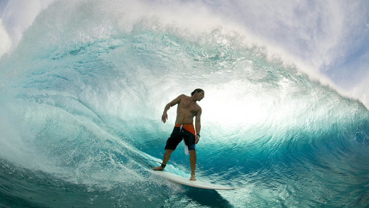 W wieku 32 lat zmarł trzykrotny mistrz świata w surfingu Andy Irons. Ciało Amerykanina znaleziono w pokoju hotelowym w Dallas. Na razie nie podano przyczyny zgonu.