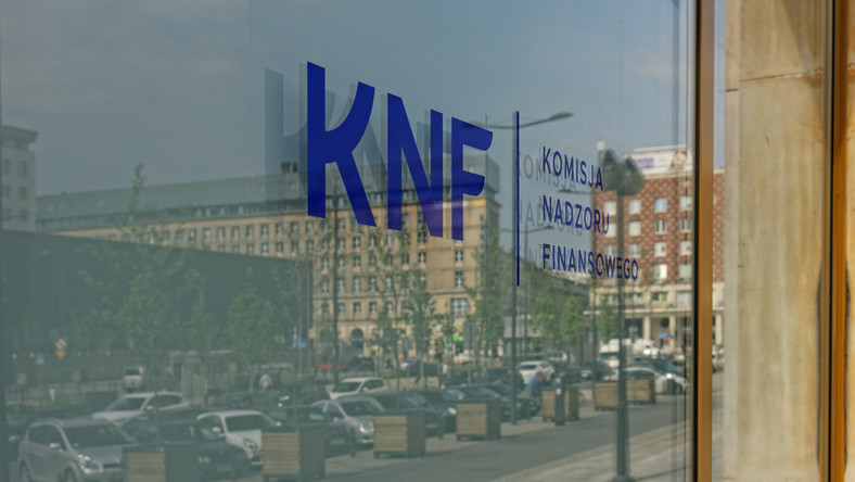 KNF. Trzy nowe podmioty na liście ostrzeżeń publicznych - Wiadomości