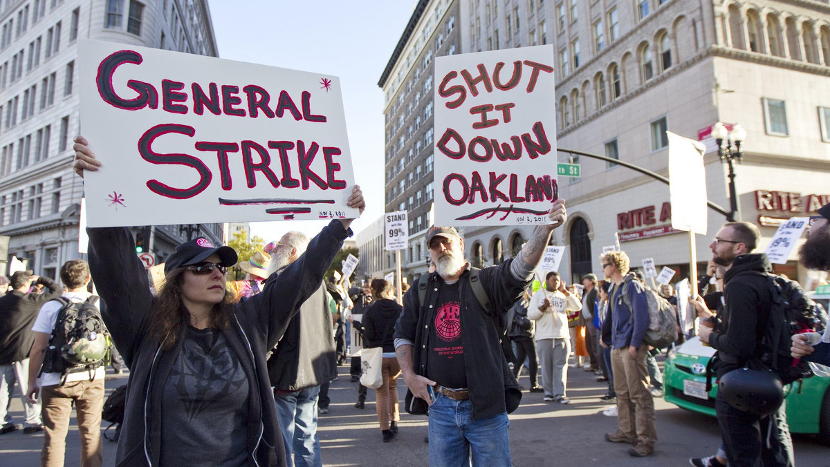 Miasto Oakland w Kalifornii stało się w tych dniach najsilniejszym ośrodkiem protestów "Okupuj Wall Street", które rozpoczęły się w połowie września w Nowym Jorku i rozszerzyły na całe Stany Zjednoczone.