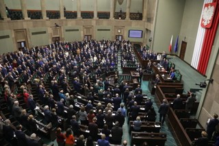 Sejm uchwalił 'ustawę incydentalną'. Wybory prezydenckie 2025 zatwierdzi 15 sędziów Sądu Najwyższego
