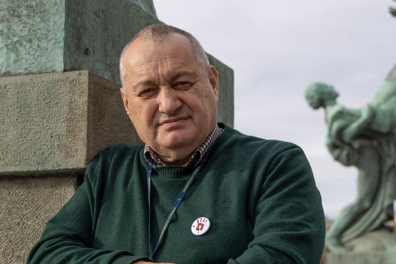 "DS PARAZITIRA NA STUDENTIMA" Popović (Centar za praktičnu politiku): "Zaboravili svoju prošlost, kad su bili gospodari života i smrti"