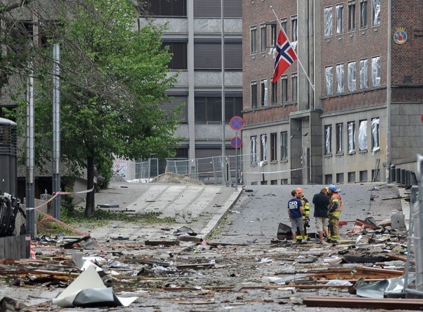 Zamachy w Norwegii skredytowały banki. Jak to możliwe?