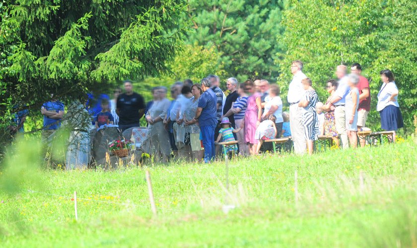 Msza i lody w Budzie Ruskiej u Bronisława Komorowskiego