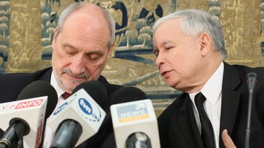 Macierewicz: Bezprawne działania Tuska. Wywołało to chaos w państwie