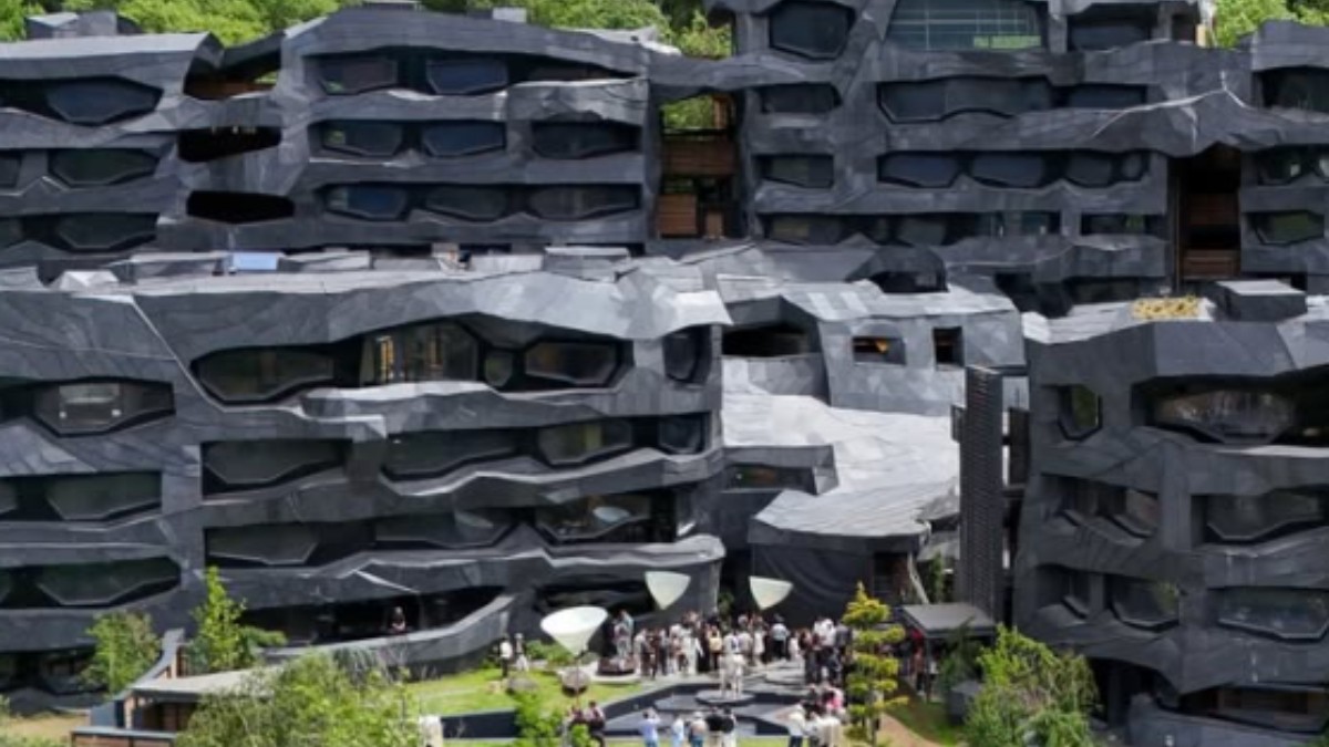 51 de case dintr-un complex de lux imaginat de un arhitect francez în Andorra au ars complet: cea mai ieftină costa 2.380.000 de euro