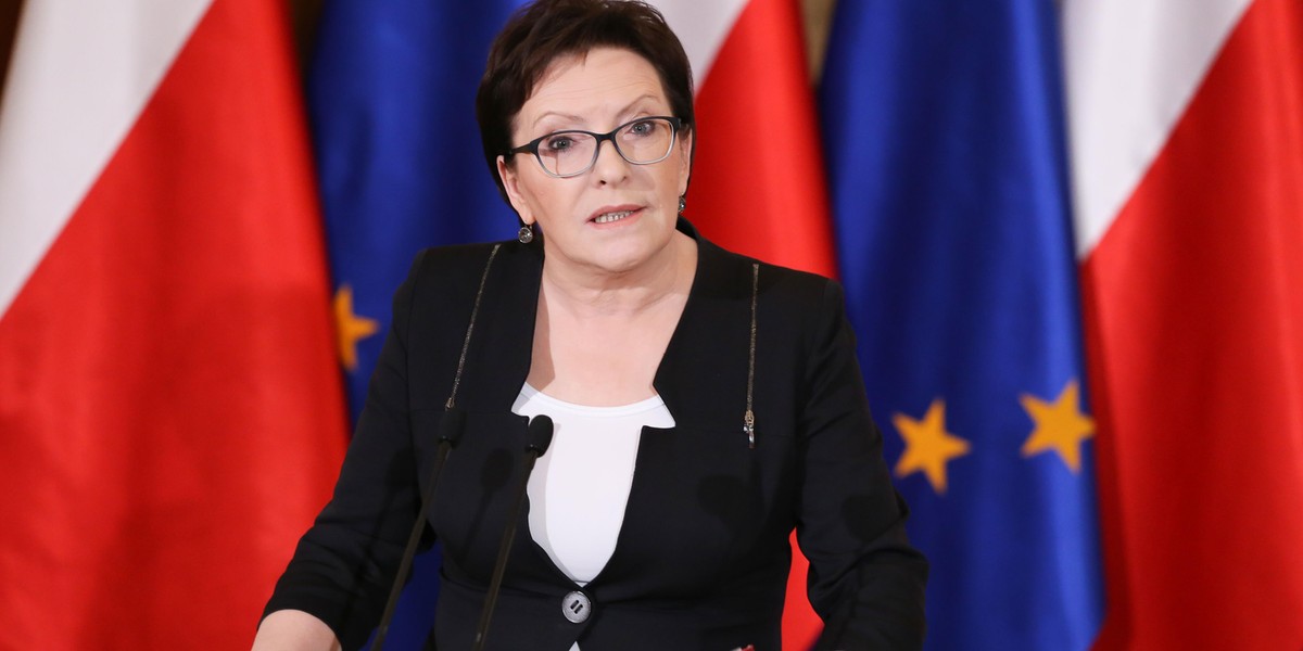 Była premier Ewa Kopacz skrytykowała w RMF FM planowaną przez PiS ustawę o sieci szpitali. Zdaniem Kopacz w wyniku tego projektu zlikwidowanych zostanie od 200 do nawet 300 szpitali. 